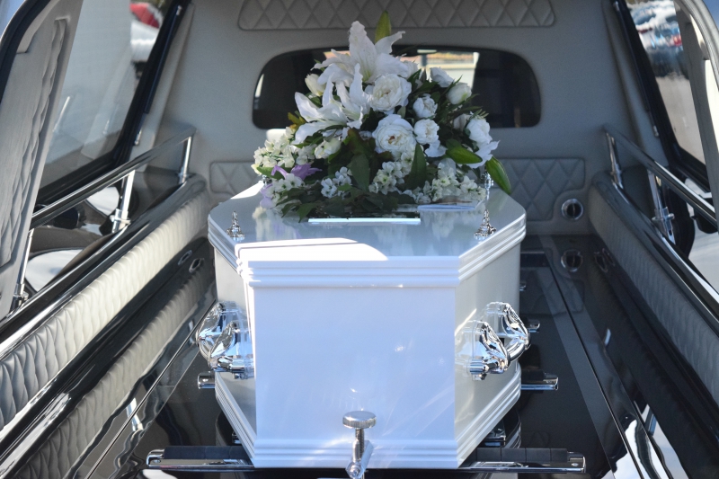 funeraire-SOLLIES TOUCAS-min_death-2421821